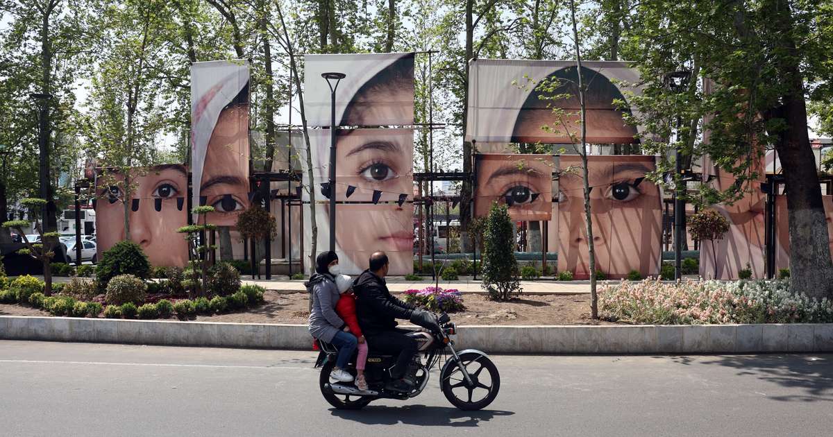 155 voru drepin í árásinni á grunnskólann í Minab