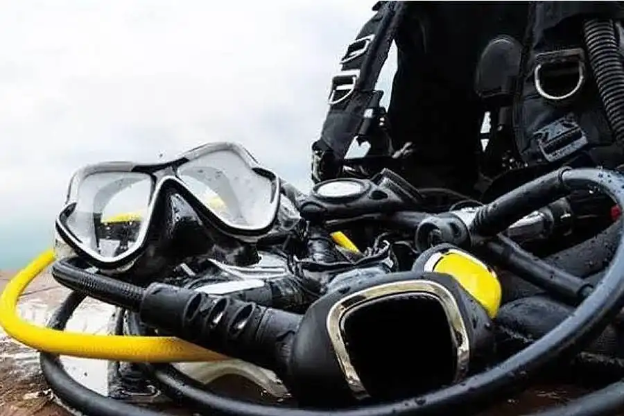 27-year-old woman in serious condition after scuba diving accident in Lanzarote
