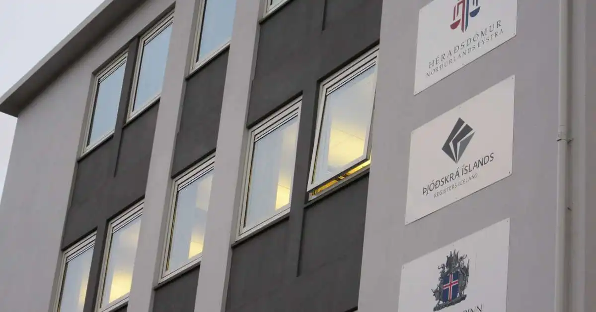 30 daga skilorð fyrir líkamsárás gegn dóttur