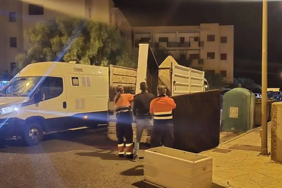 300 dumped mattresses cleared from Costa Calma streets