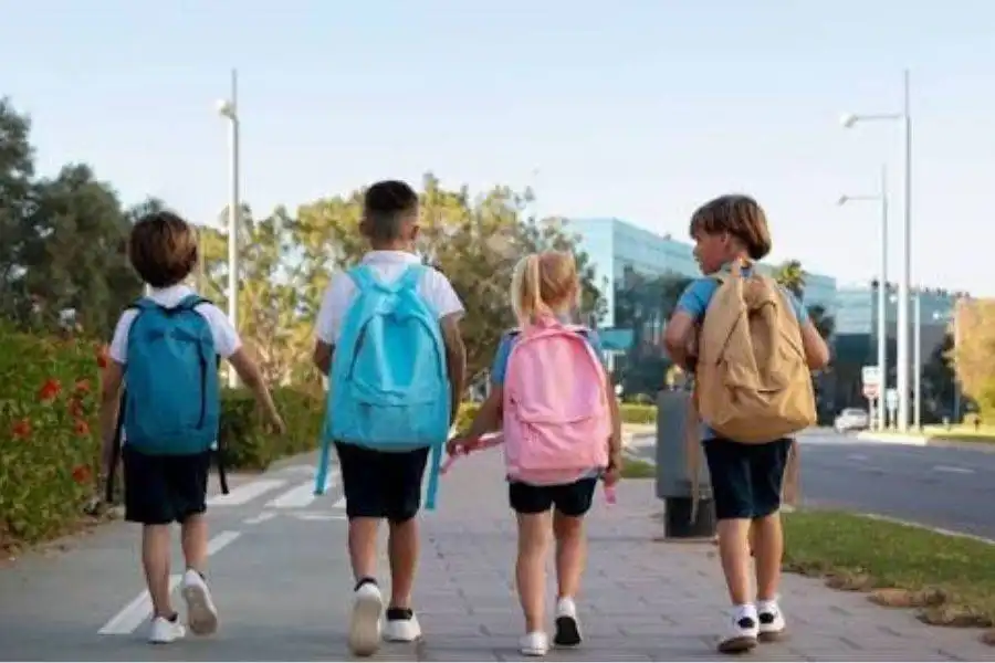 €50 back-to-school grant available for some families in Tenerife