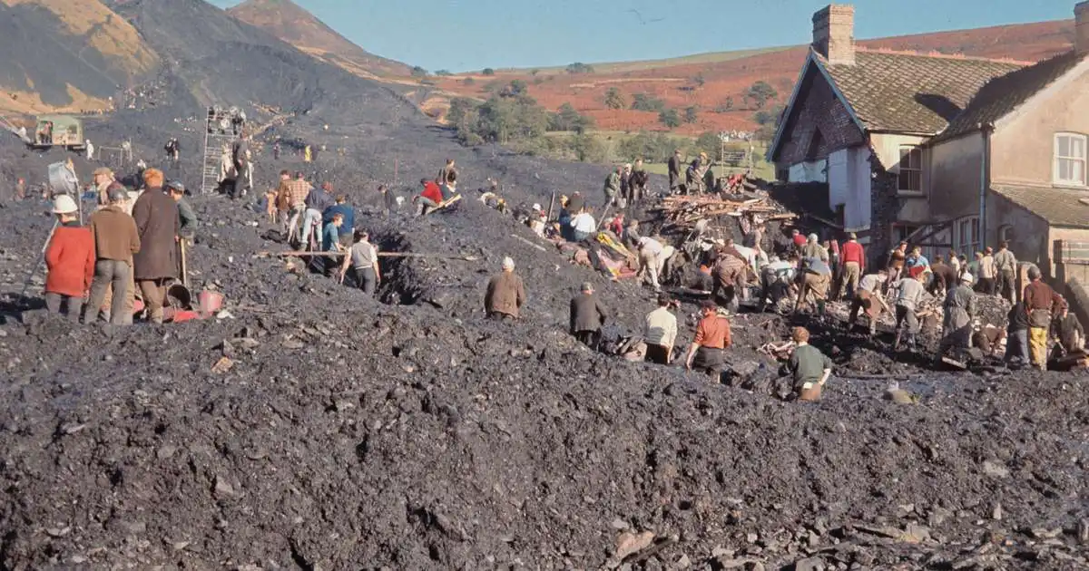 60 ár frá námuslysinu í Aberfan: „Dýpsti sorgardagur sem hugsast getur“