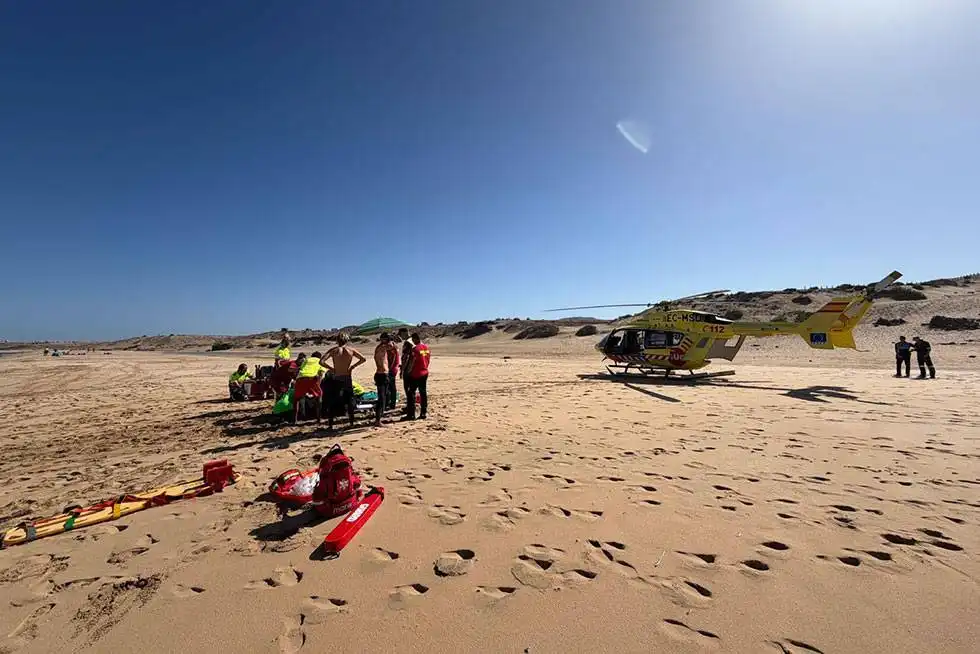 69-year-old surfer seriously injured in Fuerteventura is airlifted to Gran Canaria