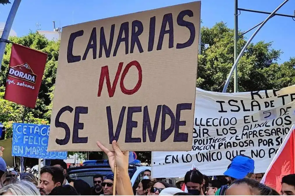 90% of population identify housing as main problem in the Canary Islands and say tourism model must change