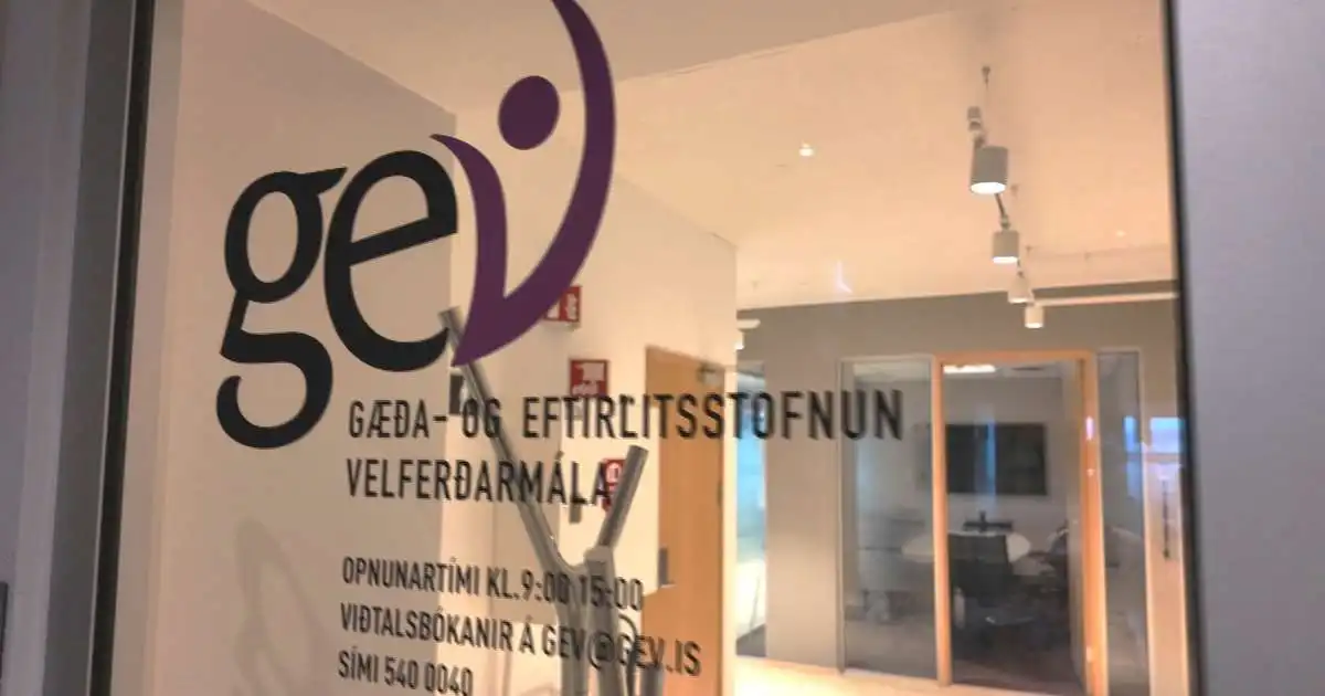 Á annað hundrað börn í fóstri án gilds fósturleyfis