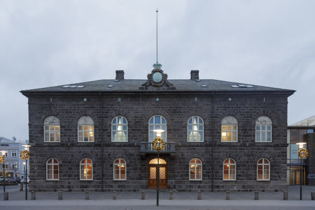 Áætlað að verja 800 milljónum í að halda upp á afmæli Alþingis - DV