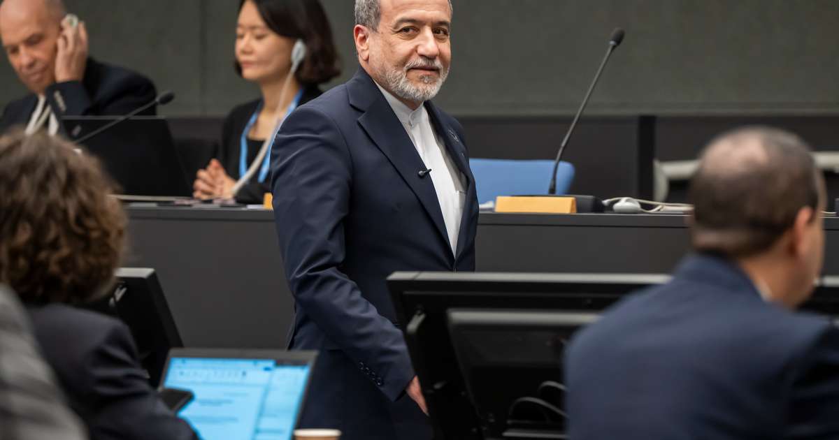 Abbas Aragchi segist hafa rætt vopnahlé við yfirvöld í Pakistan