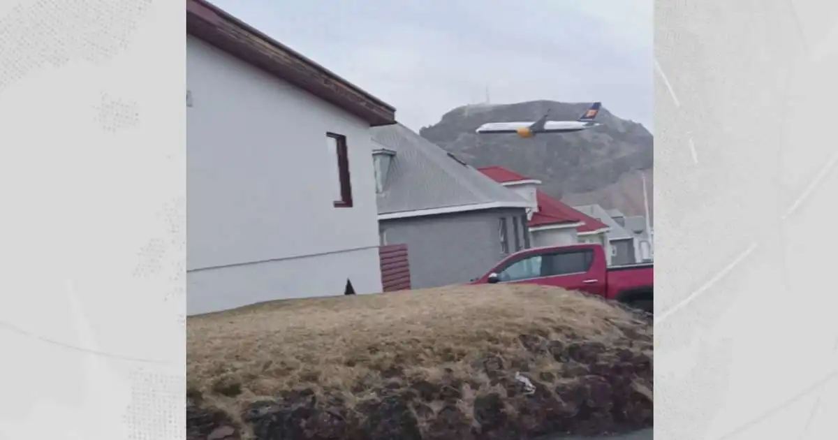 Aðeins flugstjóri vélarinnar kærður til lögreglu