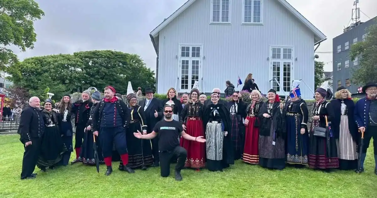 Aðsókn ungra kvenna á þjóðbúninganámskeið eykst