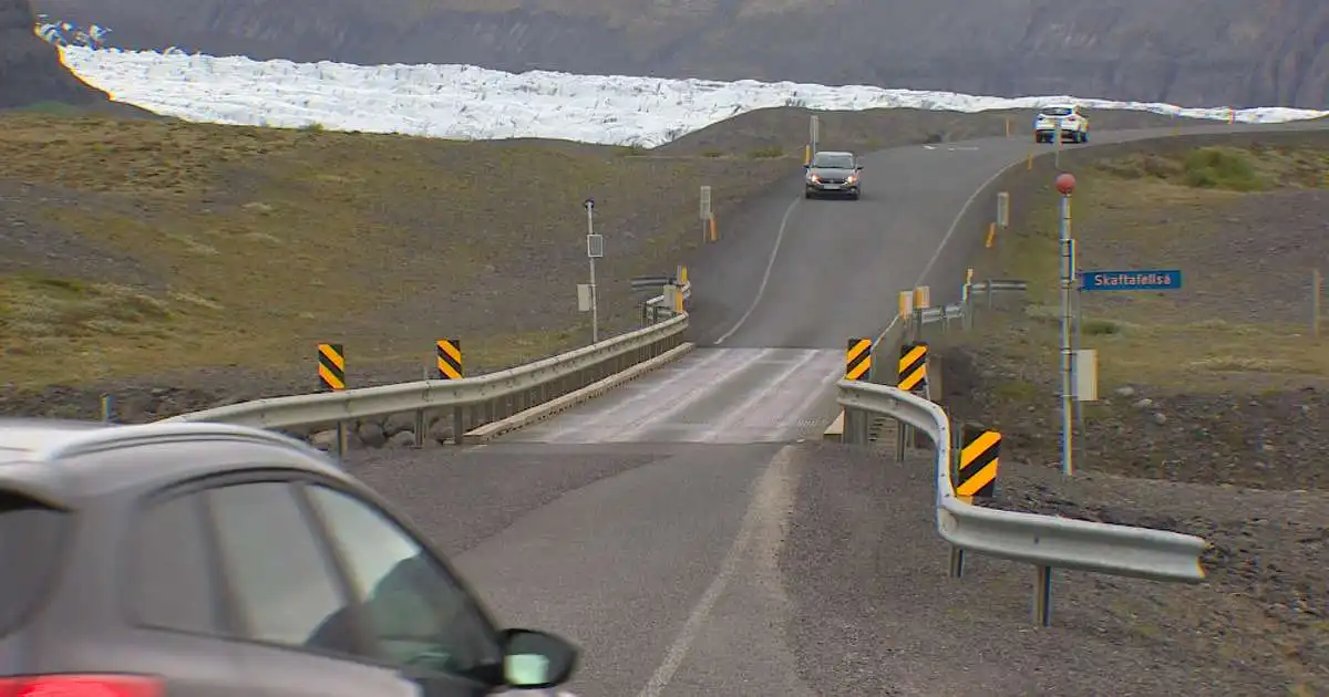 Aðstæður varasamar fyrir fólk með eftirvagna á sunnan- og austanverðu landinu