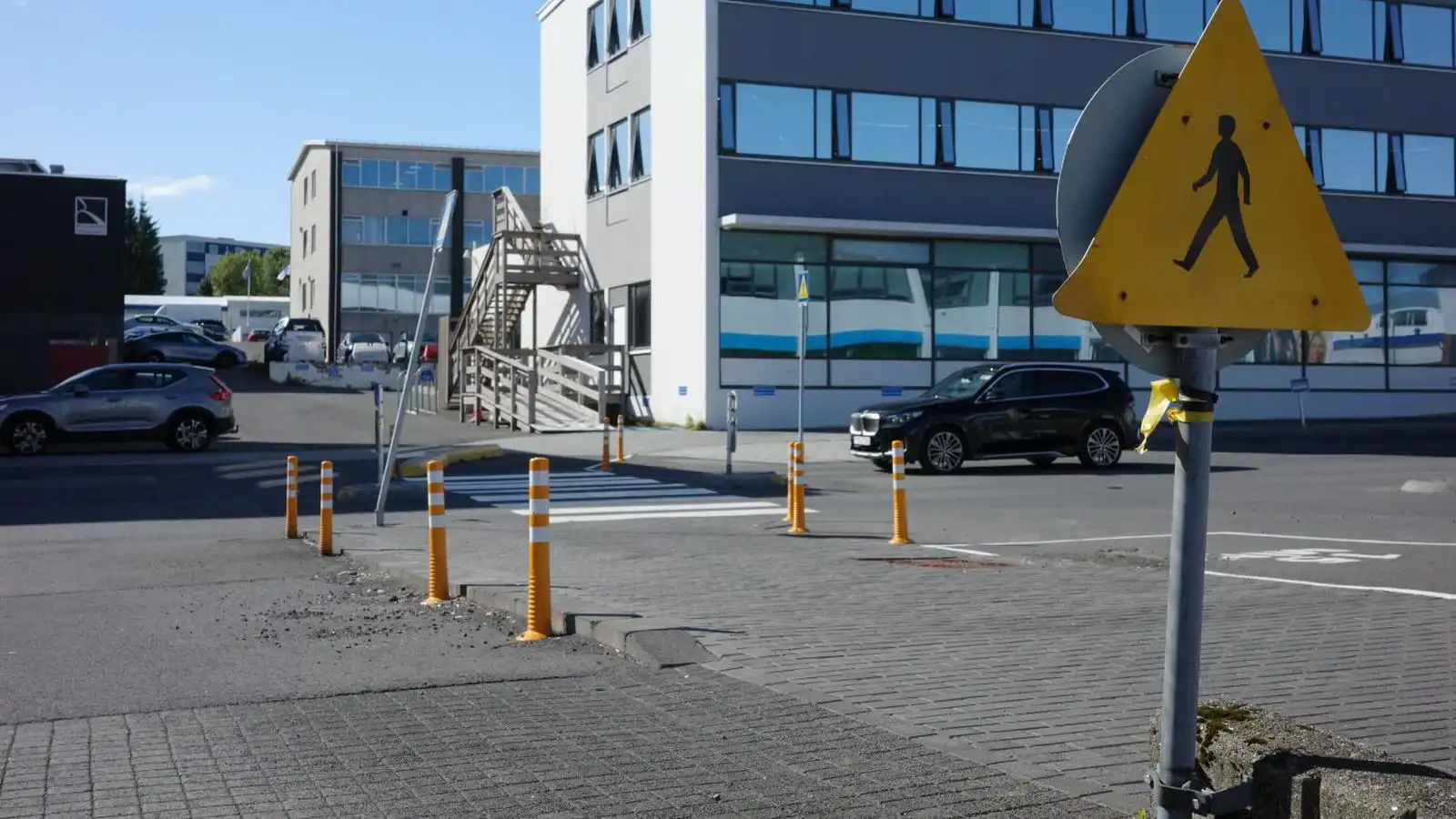 Ætla að opnan nýjan ung­linga­skóla í Ár­múla - Vísir