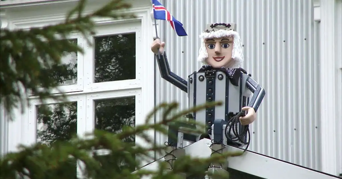 Ævintýrapersónurnar við Oddeyrargötu fara í vetrarhvíld á morgun