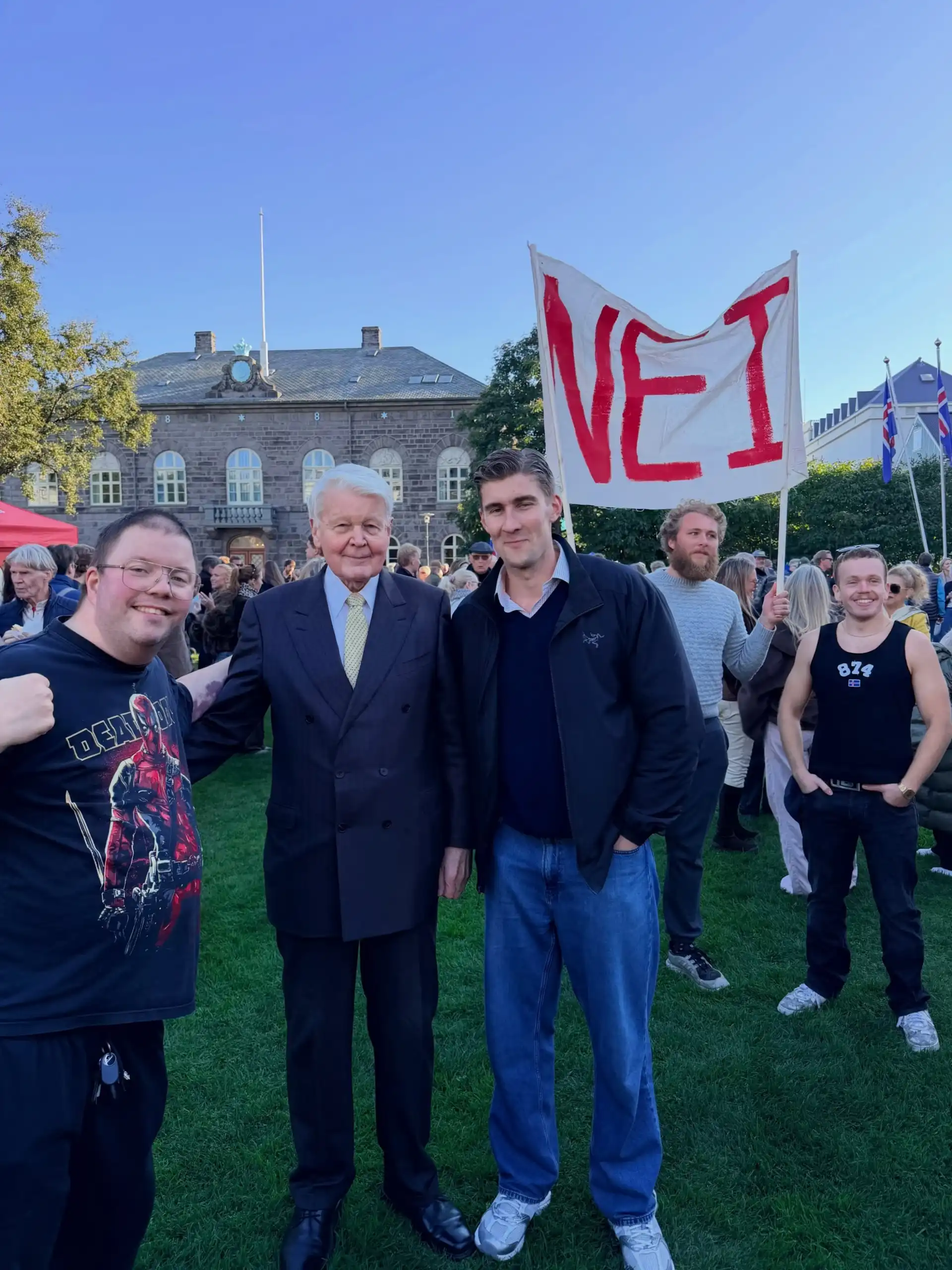 Áfram Ísland – Fjölmenni á Austurvelli