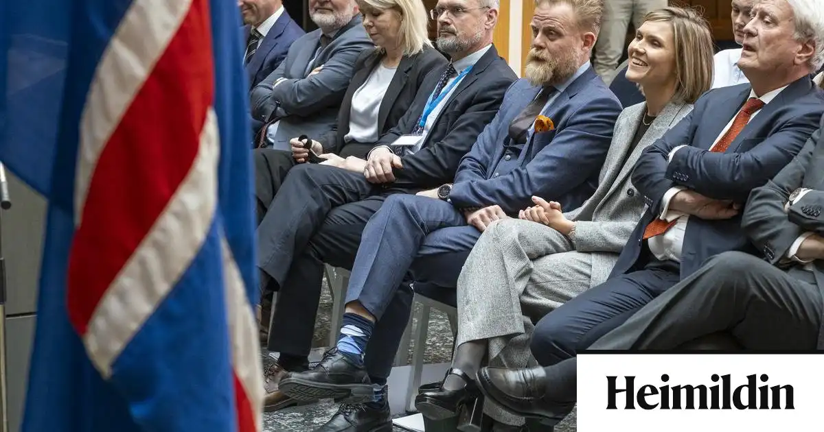 AGS varar við verðtryggingu en er með tvíbent skilaboð um evru
