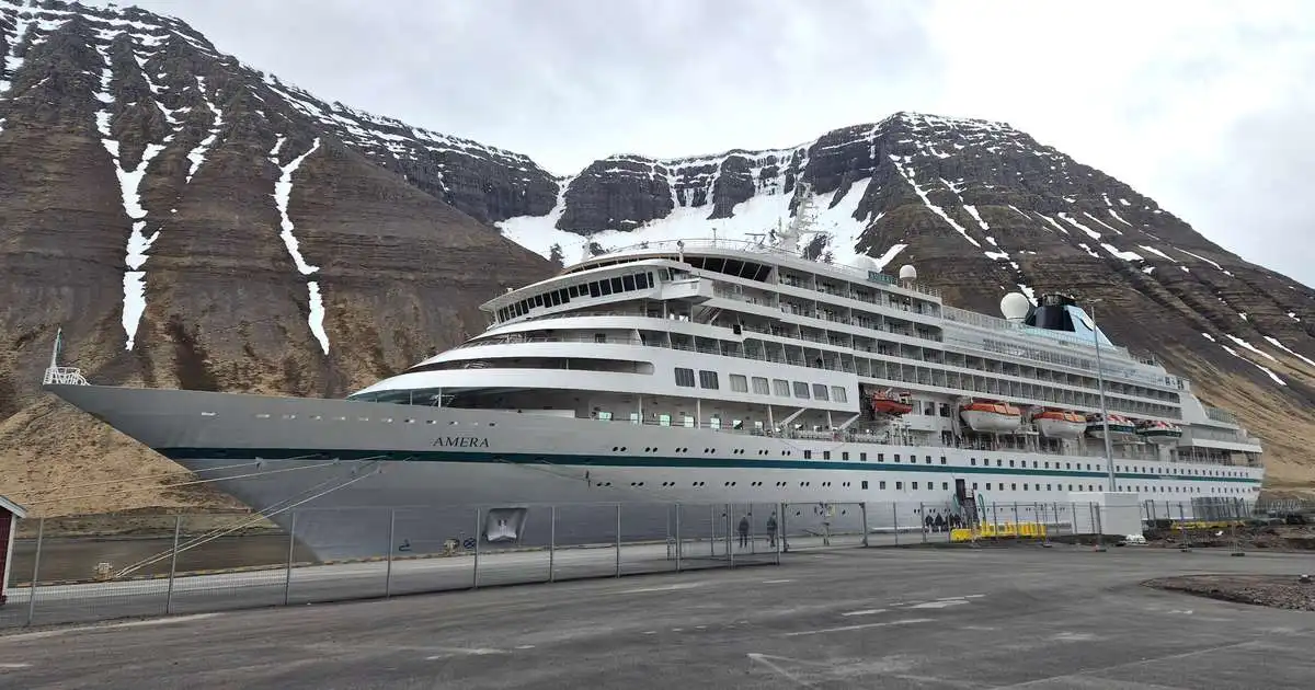 Aldrei fleiri skemmtiferðaskip við Ísland en verða á sólmyrkvadaginn