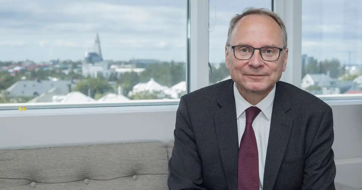 Alma bað Runólf að sinna starfi forstjóra áfram