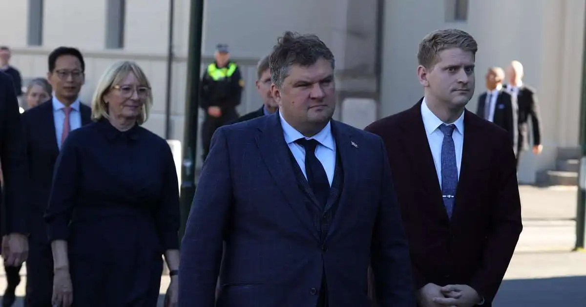 Alvarlegt þegar valdamikið fólk gantast með fullveldi Íslands