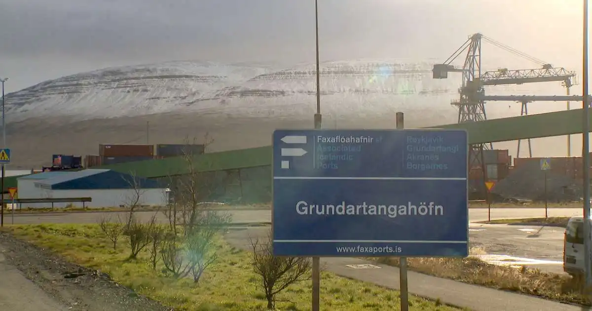 Álverksmiðjan á Grundartanga nánast komin í fullan rekstur