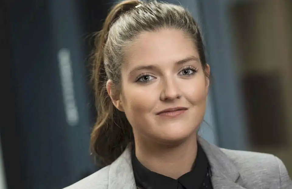 Andrea skilin eftir með óbragð í munni eftir samskipti við fúlan starfsmann: „Hótunarbréfið gat einfaldlega ekki verið með öllu ótengt“