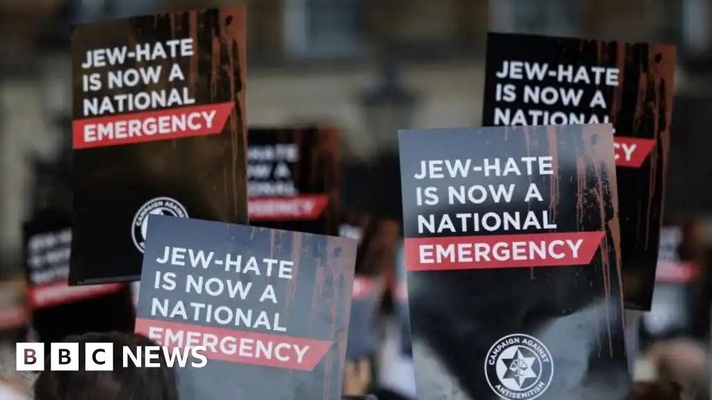 Antisemitism 'a problem for all to fix', organisers of rally say