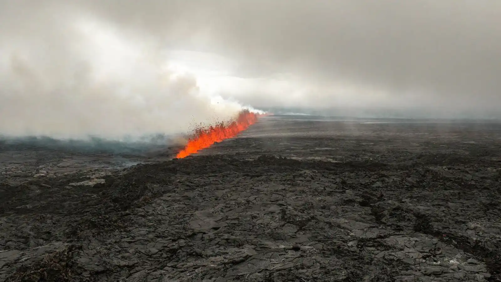 Ár liðið frá því síðast gaus á Reykja­nesi - Vísir