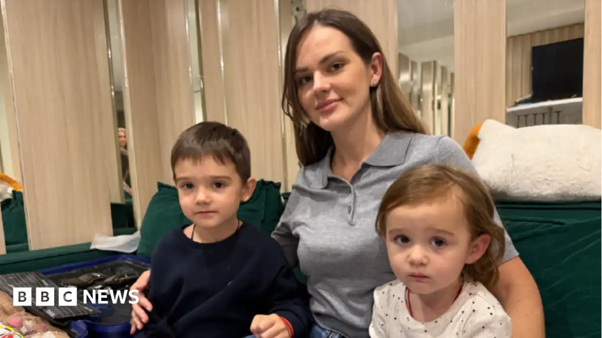 As freezing winter approaches, Kyiv residents look for shelter elsewhere
