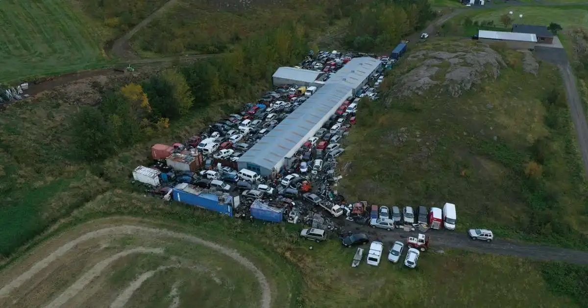 Auto ehf. þarf ekki lengur að þola dagsektir — tiltekt talin miða í rétta átt