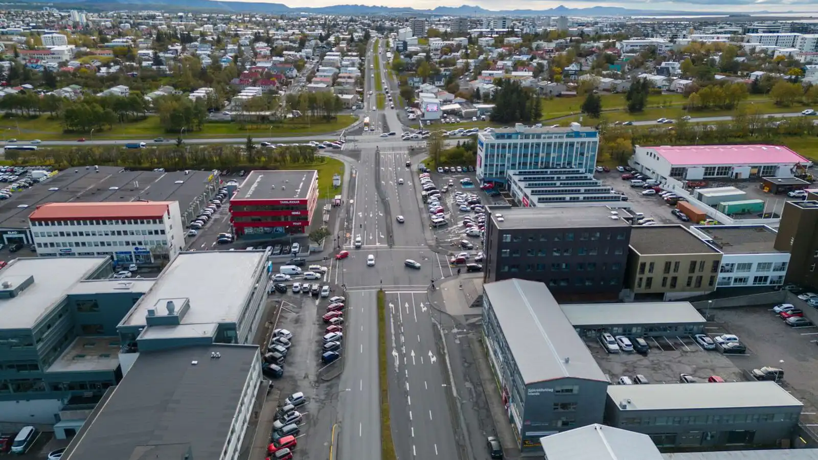 Bæta um­ferðar­öryggi við gatna­mót Miklu­brautar og Grens­ás­vegar - Vísir