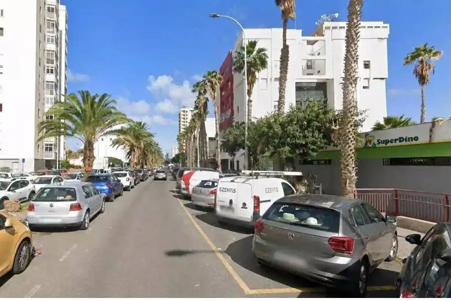 Bakery worker threatened at gunpoint in Gran Canaria