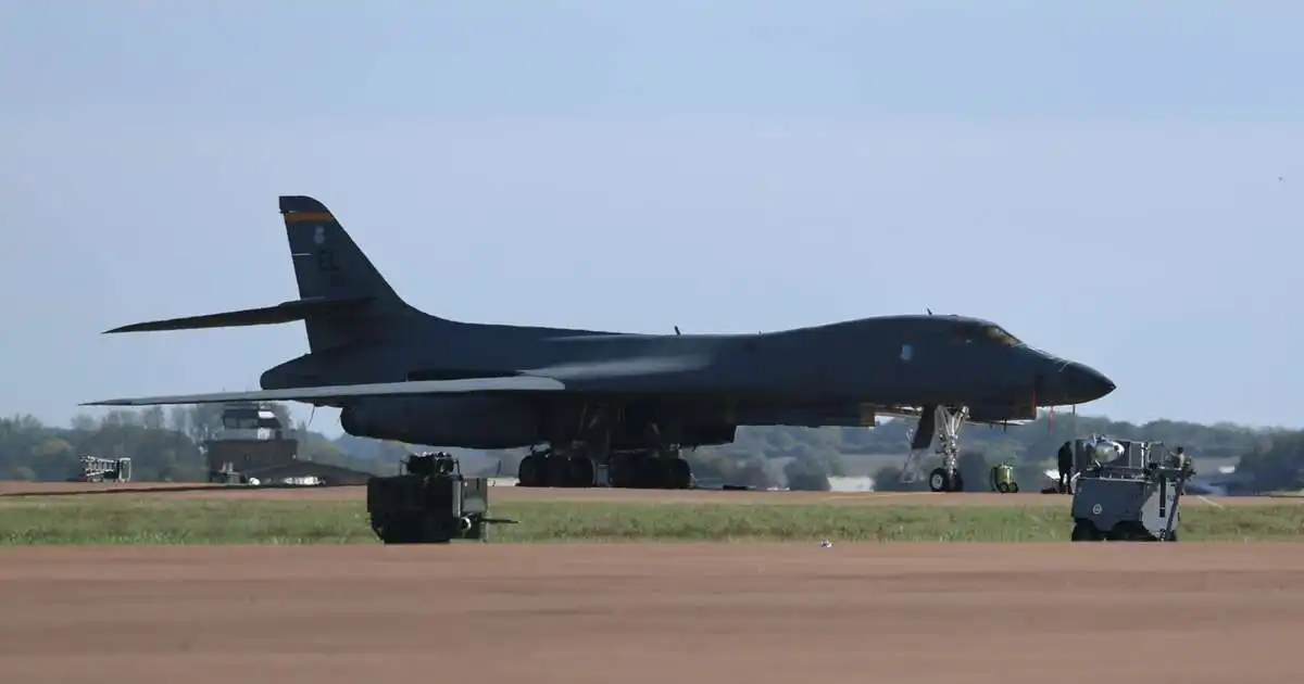 Bandaríkjaher kallar B-1 sprengjuflugvélar brott frá Fairford-herstöðinni