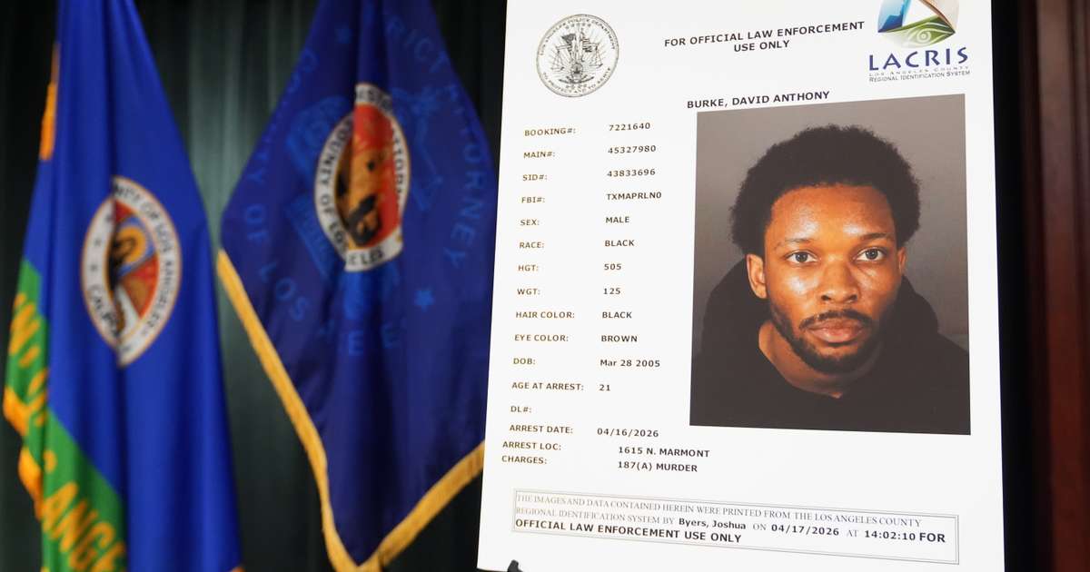 Bandarískur söngvari ákærður fyrir að myrða unglingsstúlku