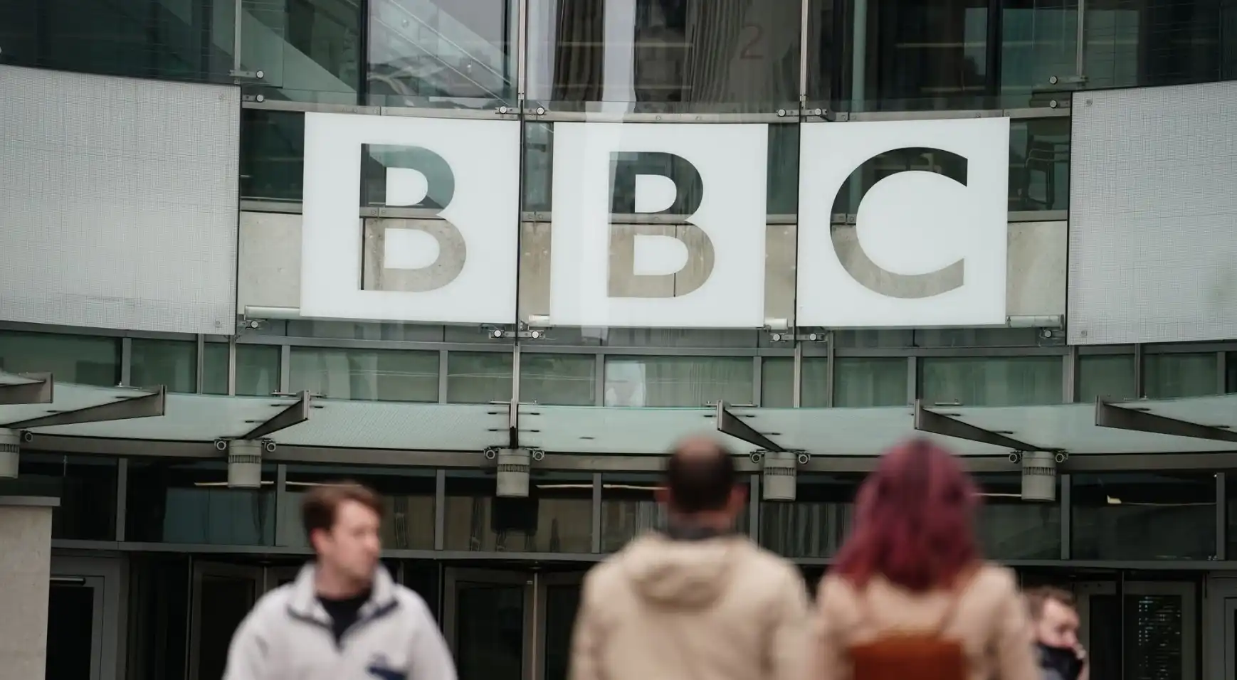 BBC borgar hvítu starfsfólki lægri laun – Munurinn allt að 13,2 prósent