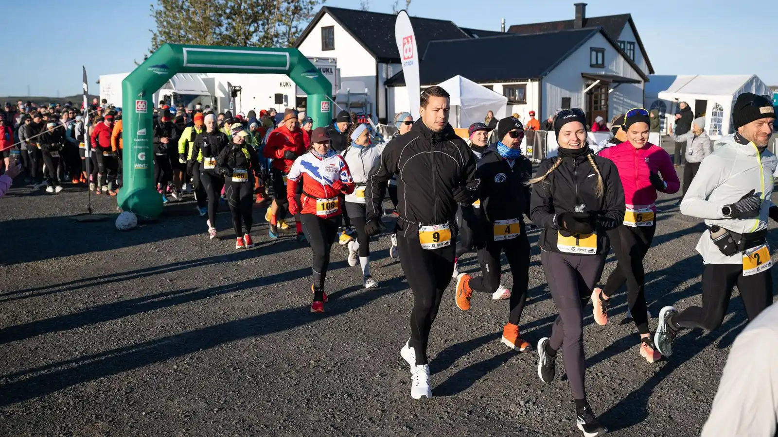 Bein út­sending: Bakgarðshlaupið í Heið­mörk - Vísir