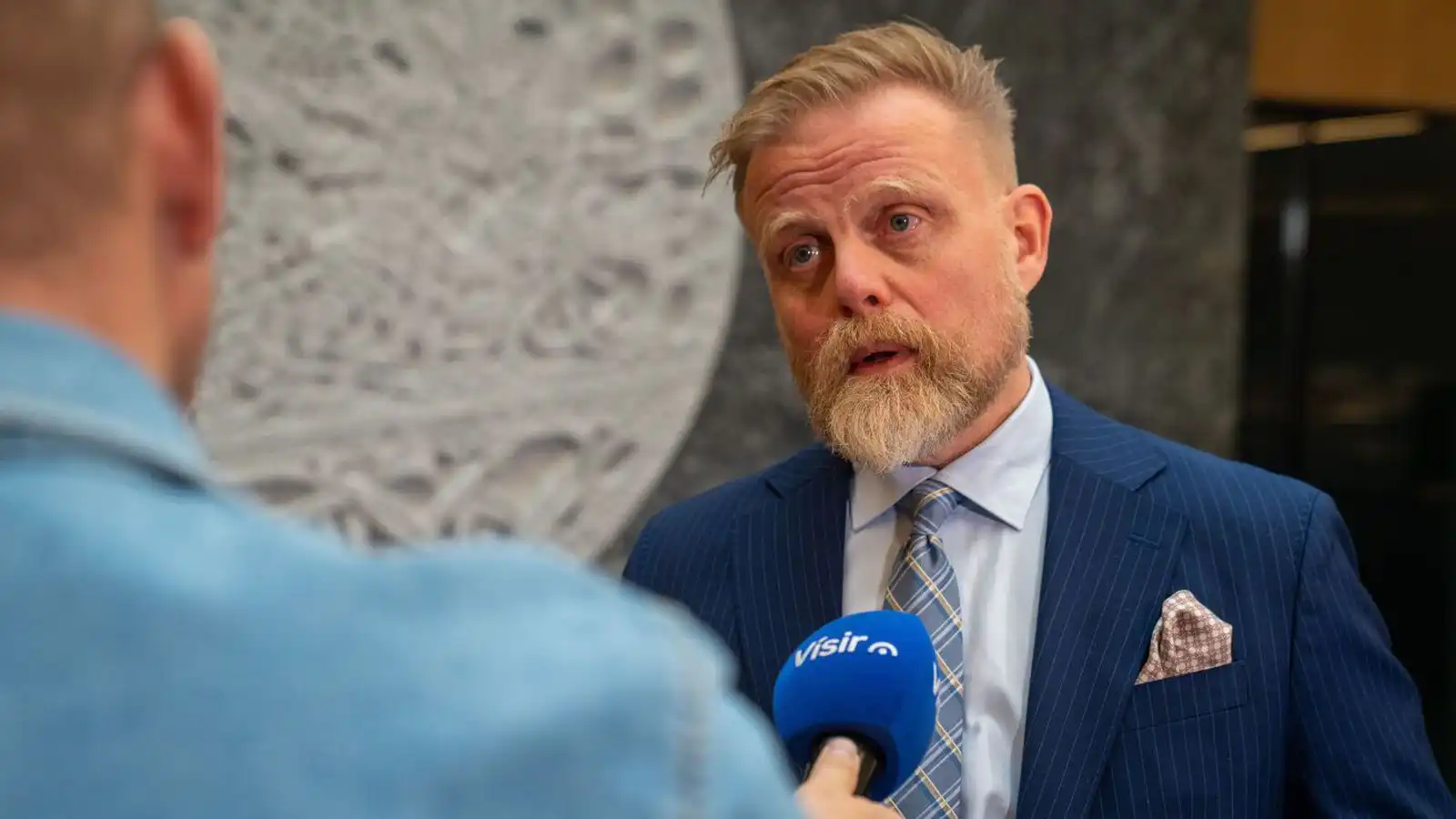 Bein út­sending: Rök­styðja stýri­vaxtaákvörðun sína - Vísir