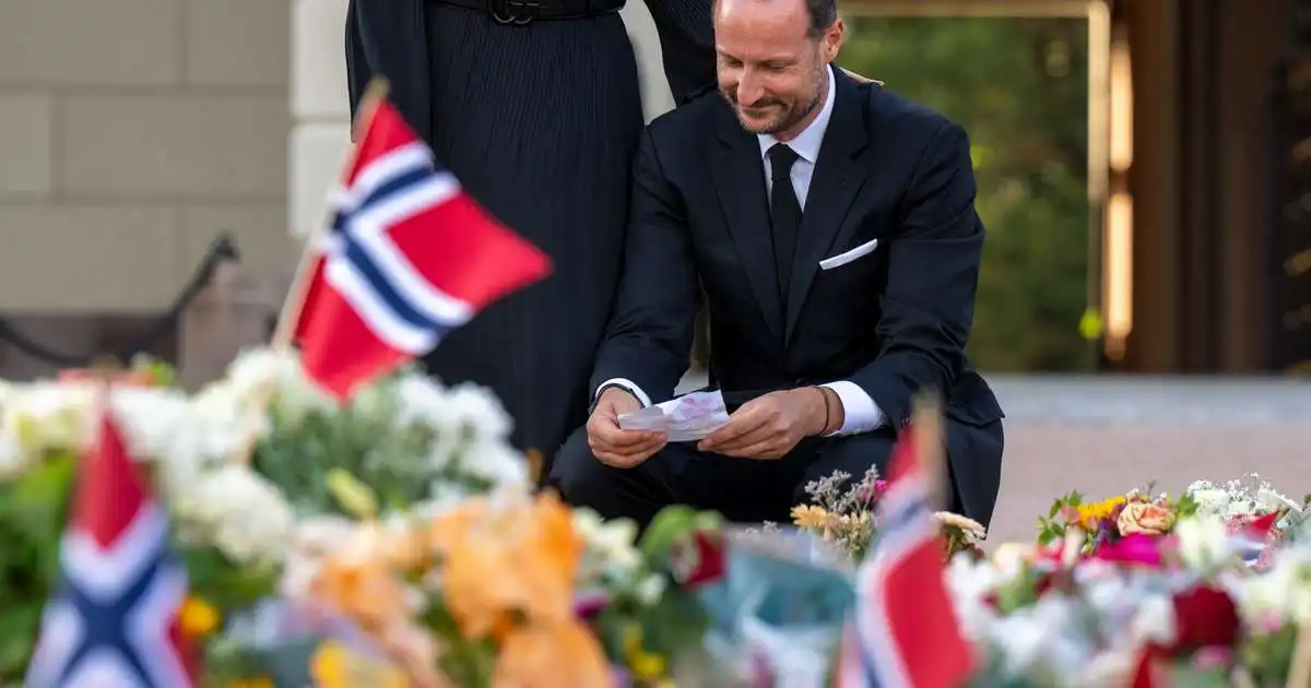 Beint: Hákon Noregskonungur sver embættiseið