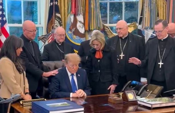 Biskupar biðjast afsökunar á fundinum með Trump – „Ég finn til mikillar sorgar“