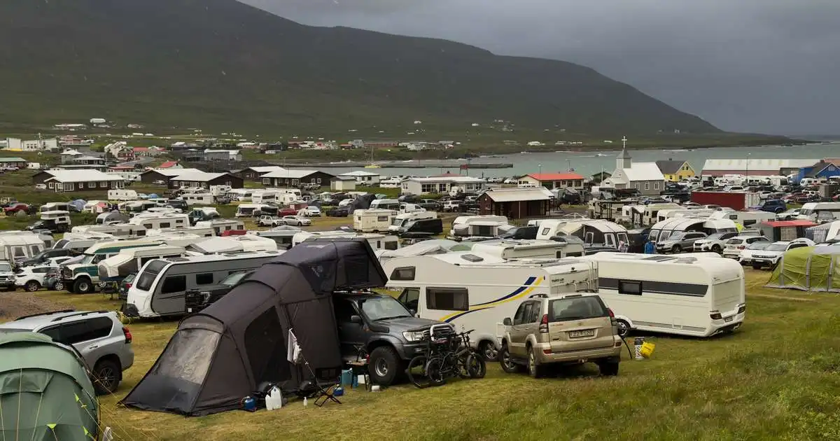 Björgunarsveitin sér um gæslu á tjaldsvæðinu eftir slagsmál í nótt