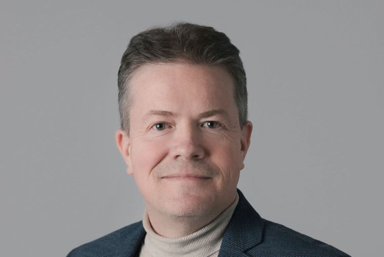 Björgvin G. Sigurðsson skrifar: Framtíðinni skotið á frest