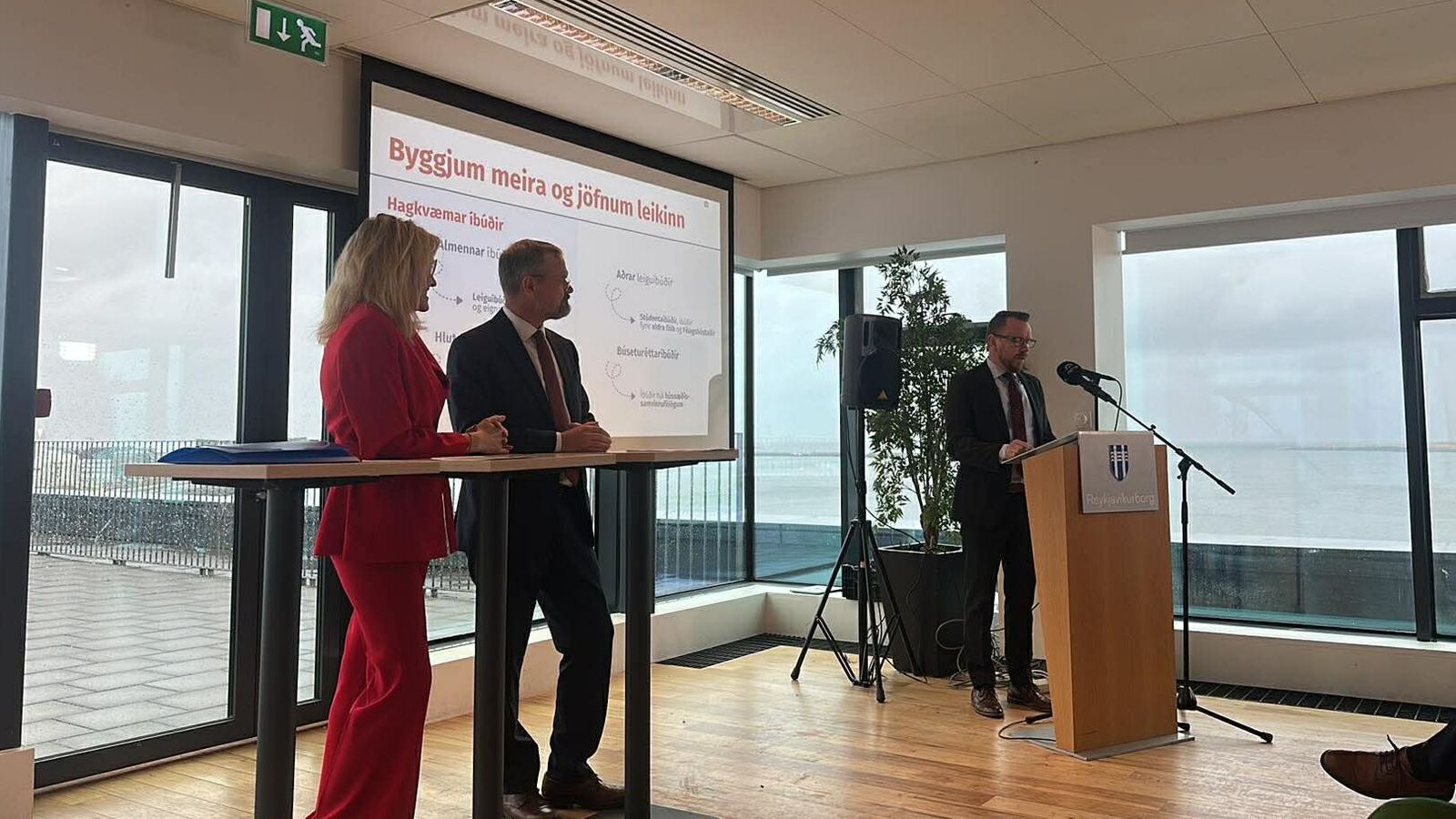 Boða allt að 1.400 í­búðir á lóðum ríkisins og í húsum þess - Vísir