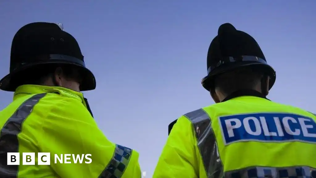 Body of teen found in Kent pond is 10th water-related heatwave death