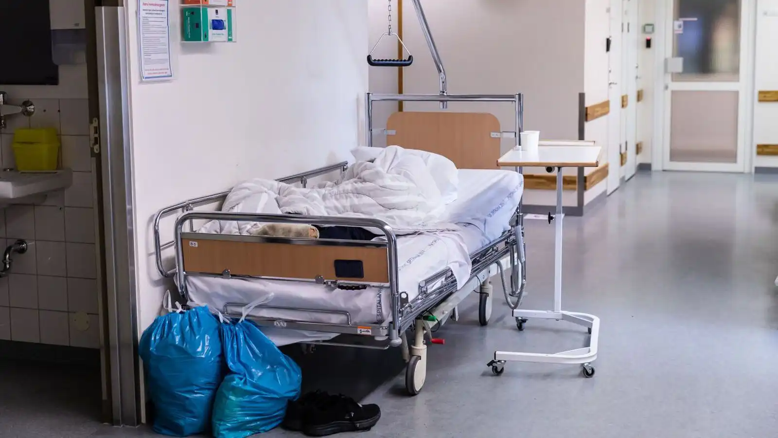 Braut kyn­ferðis­lega á stúlku sem lá með skerta með­vitund á bráðamóttökunni - Vísir