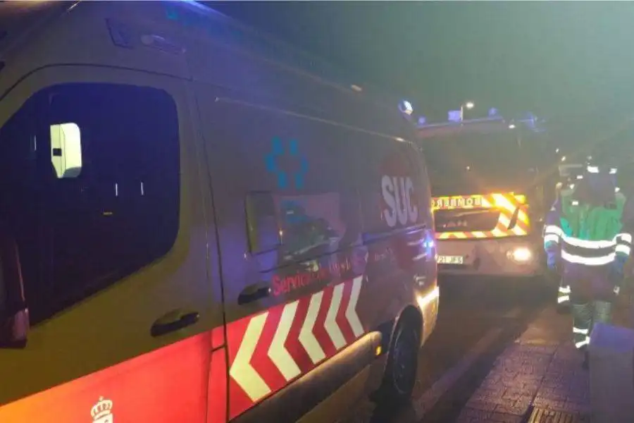 British woman hospitalised after seven-metre fall from terrace in Puerto del Carmen