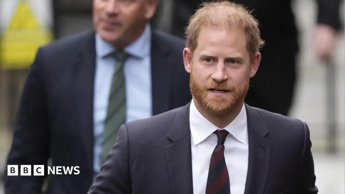 Buckingham Palace says Prince Harry will not stay at palace