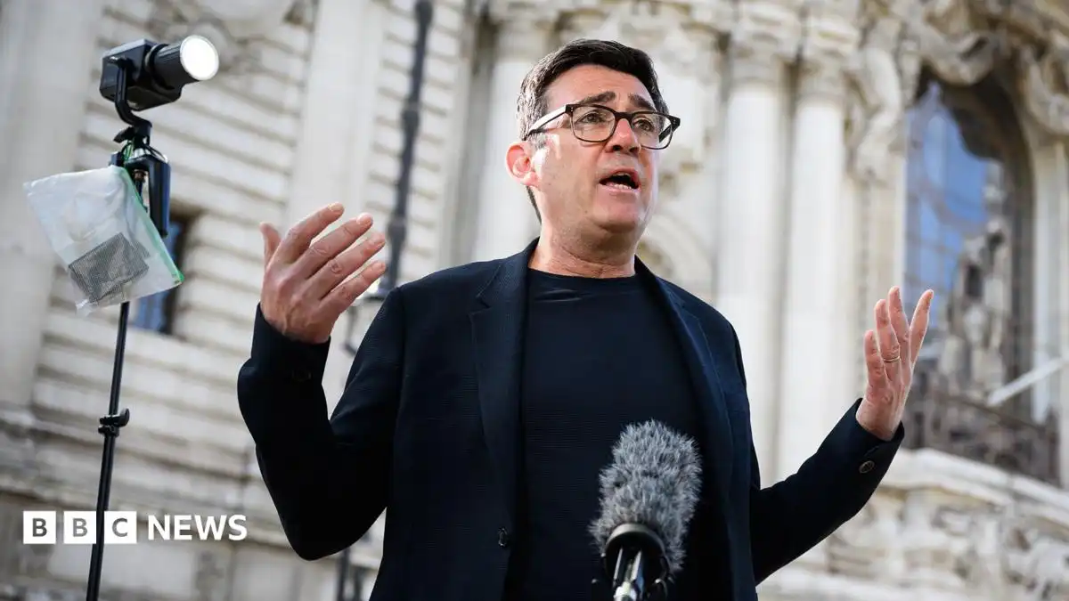 Can Andy Burnham's casual style survive contact with No 10