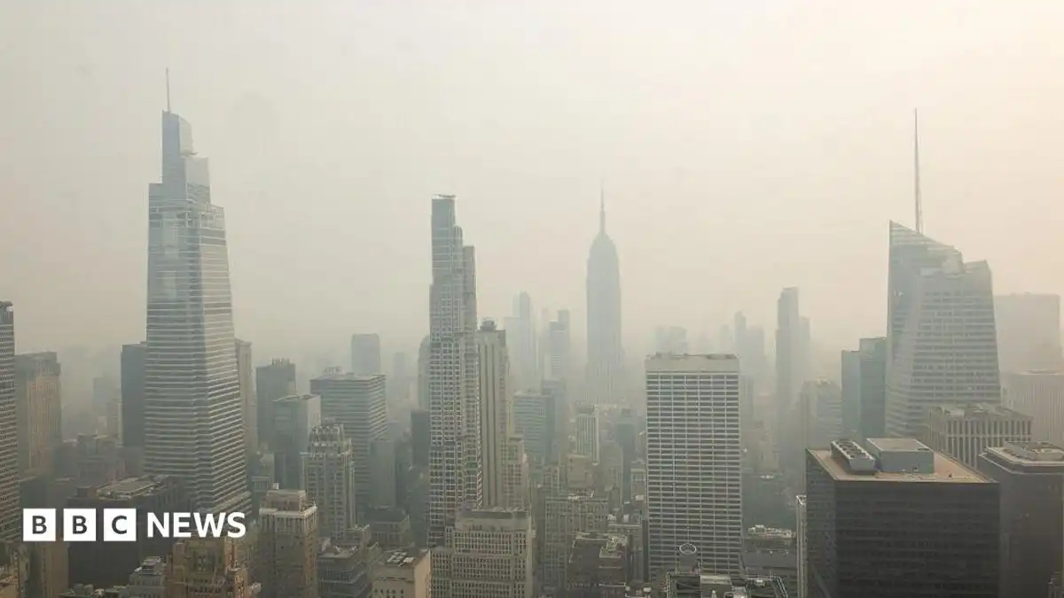 Canada fires prompt US air quality alerts as smoke blankets major cities
