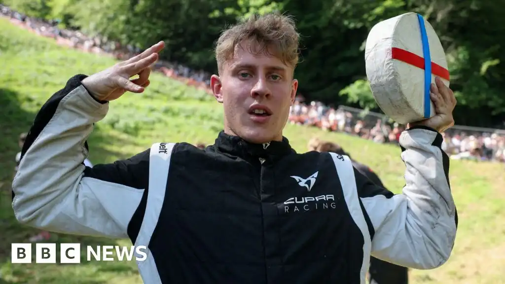 Cheese Rolling 2026: Tom Kopke among winners in Gloucestershire