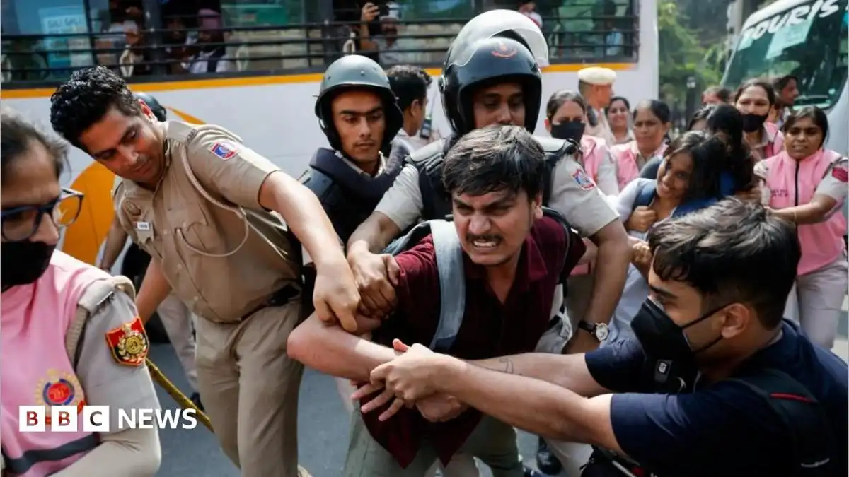 CJP at Jantar Mantar: 'Cockroach' group says leaders detained at Delhi protest