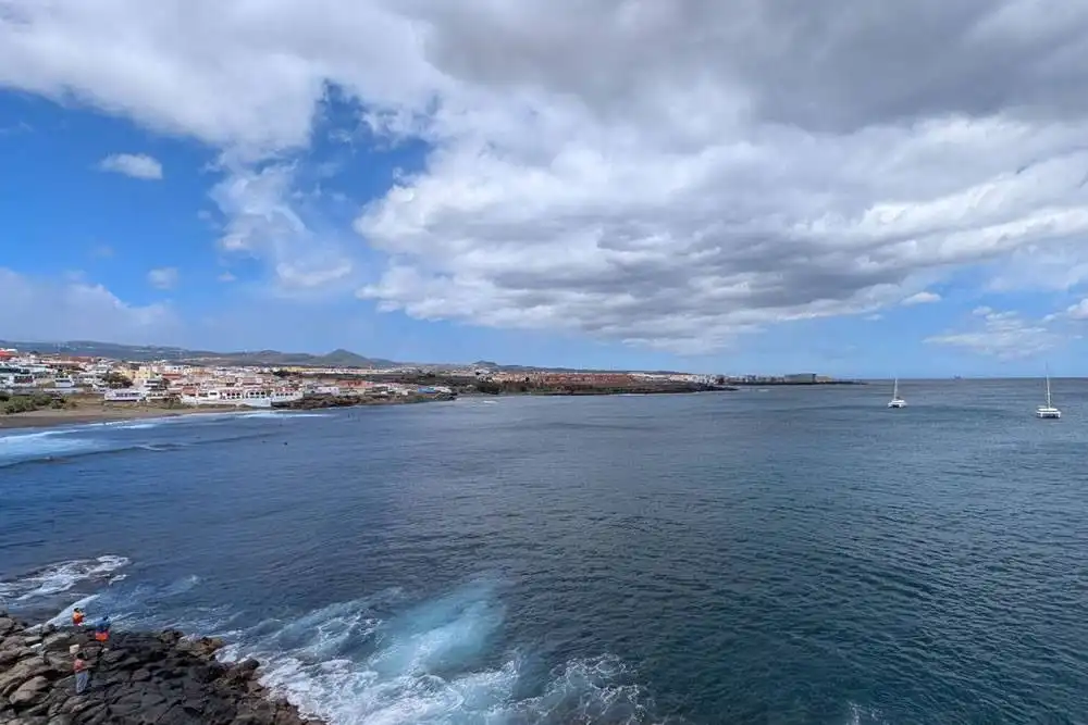 Cloudy weather continues in the Canaries with a hint of rain