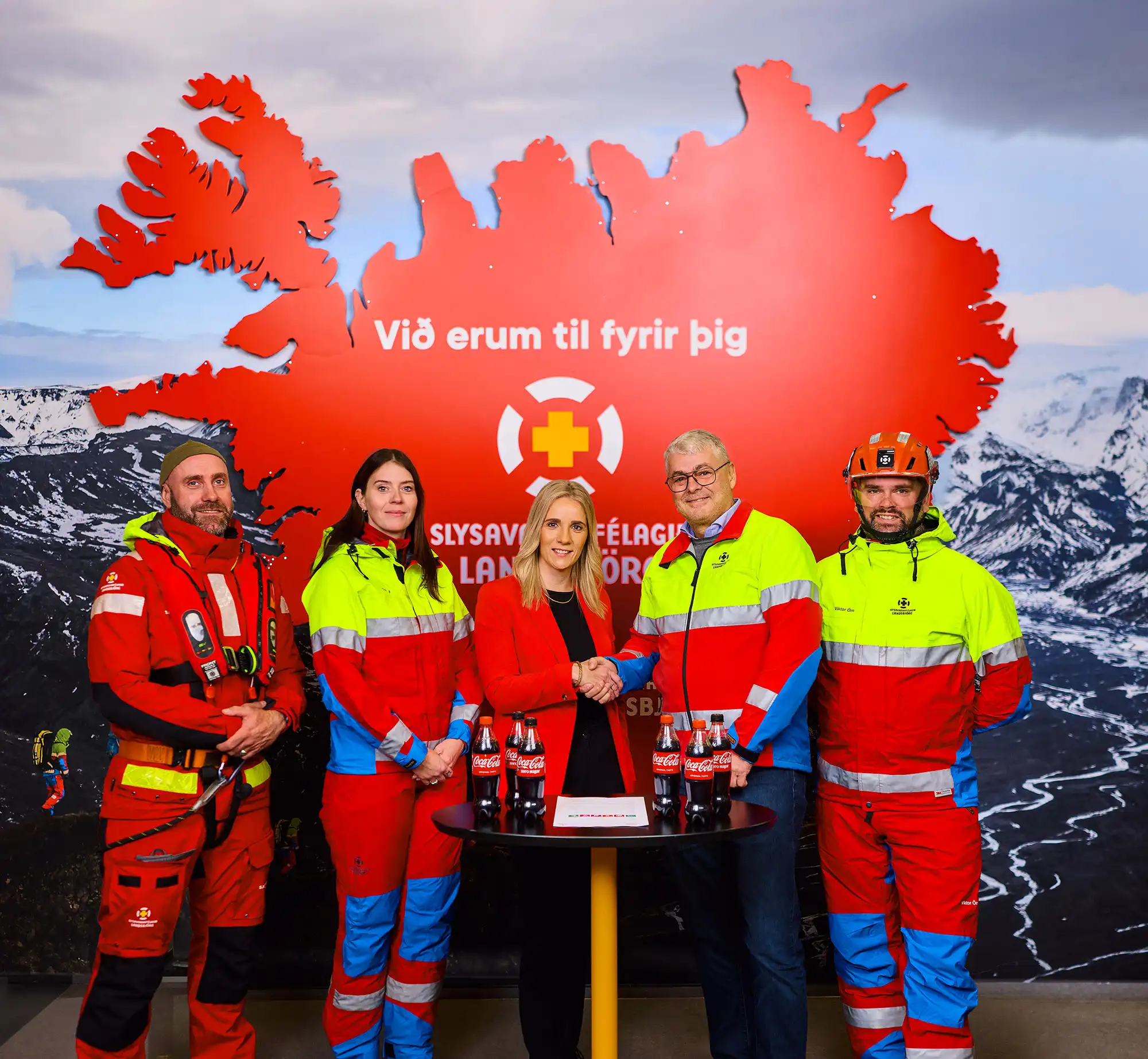 Coca Cola á Íslandi og Slysavarnafélagið Landsbjörg endurnýja samstarfssamning