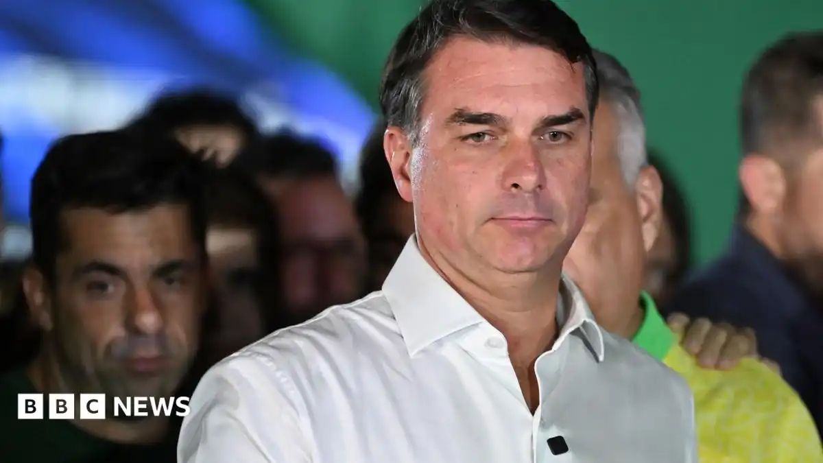 Confusion about Flávio Bolsonaro's whereabouts after Brazil cancels his passports